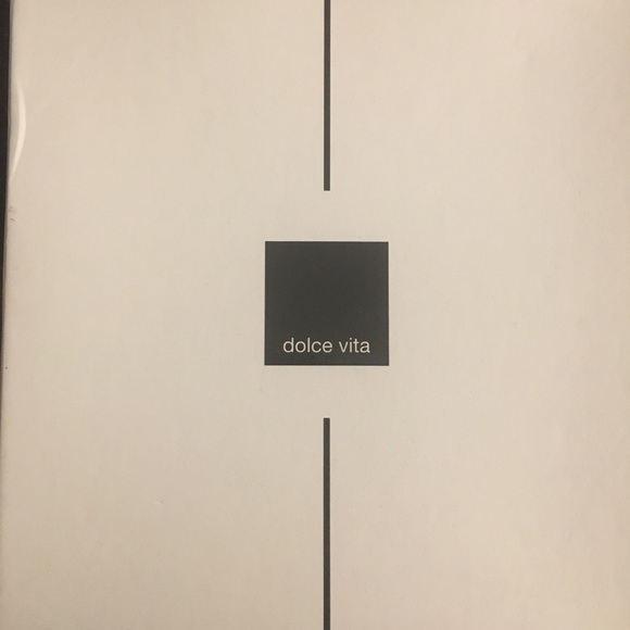 Size 9 heels - Picture 5 of 7